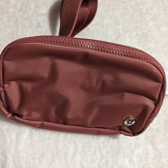 lululemon athletica Bags Lululemon Everywhere Belt Bags Poshmark
